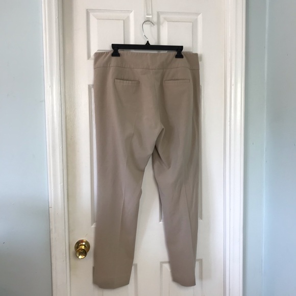 🍄 Kenneth Cole Ladies slacks. Size 14 Short - Picture 5 of 8